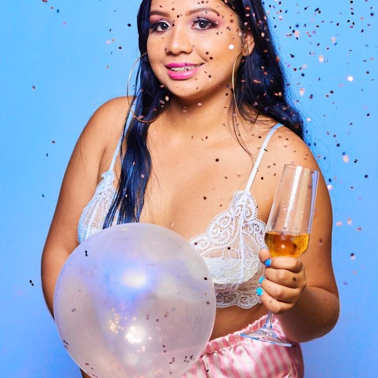 Rian Kapoor, Client Relations Director, discussing corporate gifting strategy with business clients